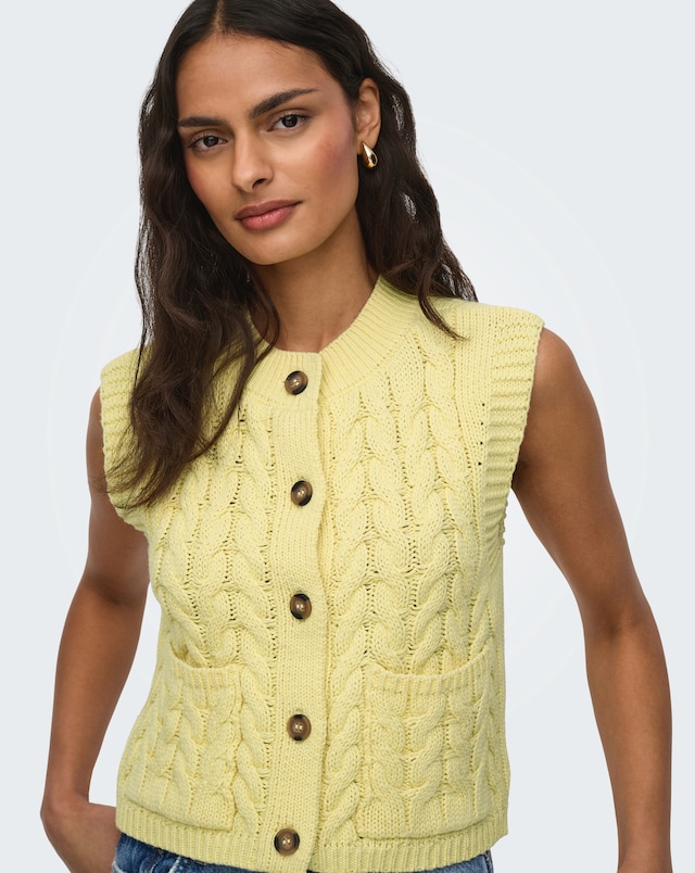 JDY Annalise Sleeveless O-Neck Cable Vest Knit