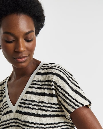 Textured Stripe Short Sleeve T-Shirt