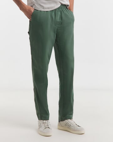 Workwear Lightweight Twill Tapered Trouser