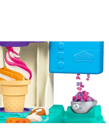 Play-Doh Rainbow Swirl Ice Cream Playset