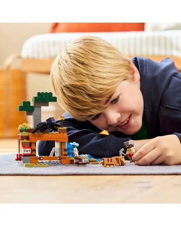 LEGO Minecraft The Armadillo Mine Expedition Playset with Toy Video Game 21269