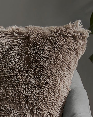 Catherine Lansfield Shaggy Fleece Cushion