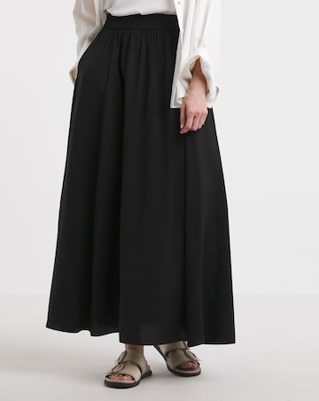 Black Full Hem Textured Volume Maxi Skirt