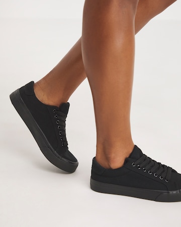 Busselton Lace Up Leisure Pumps Standard D Fit