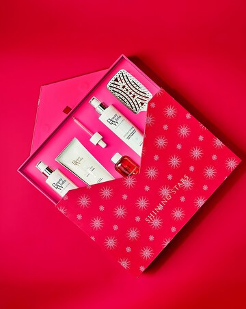 Beauty Works Shining Stars Gift Set (Worth 62 GBP)