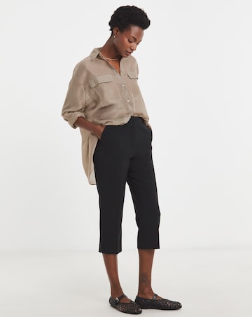Black Capri Cropped Trousers