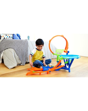 Hot Wheels Stunt Tracks Motorised Big Air Crash