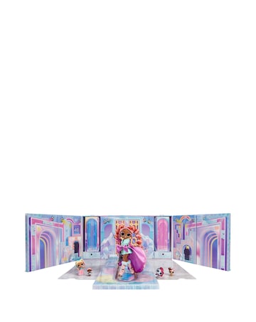 L.O.L. Surprise OMG Fashion Show Mega Runway Playset