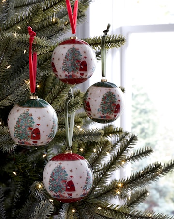 Gisela Graham Santa and Christmas Tree Baubles - Set of 4