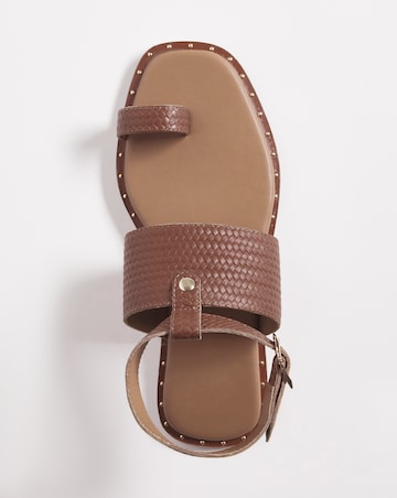 Leather Interweave Toe Ring Sandal - Extra Wide Fit (EEE)