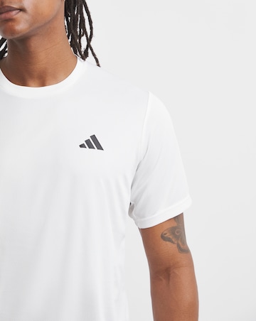 adidas Training Essentials Base T-Shirt
