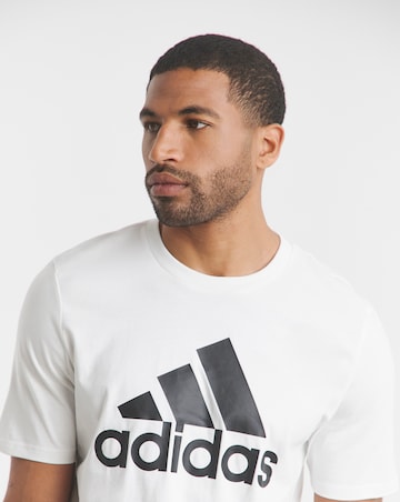 adidas Essentials Logo T-Shirt