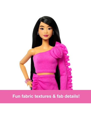 Barbie Deluxe Style Doll