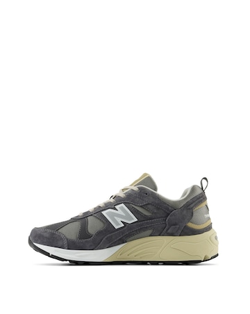 New Balance 878 Trainers