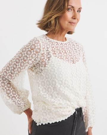 Lace Bishop Sleeve Blouse