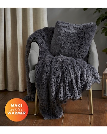 Catherine Lansfield Shaggy Fleece Cushion