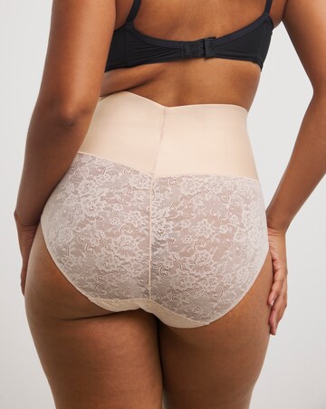 Maidenform Tame Your Tummy Medium Control Brief