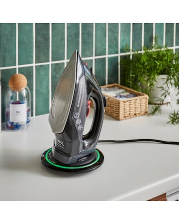 Morphy Richards 303251 2400W Easy Charge Power+ Cordless Steam Iron