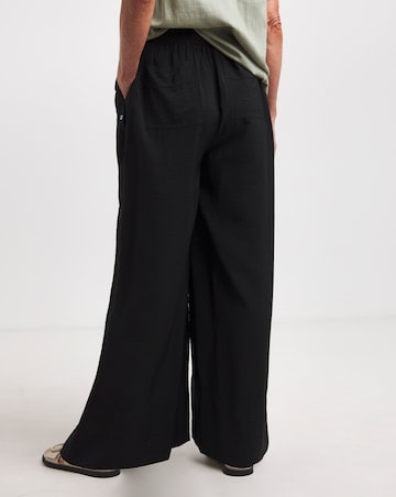 Black Wide Leg Tech Pant