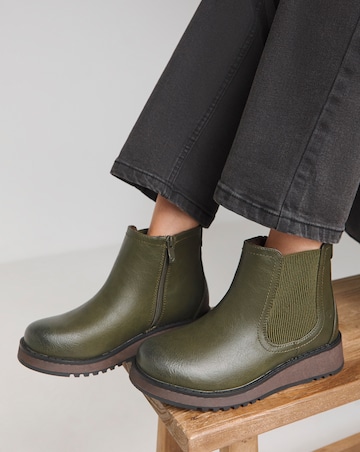 Heavenly Feet Rolo Chelsea Boot Extra Wide EEE Fit
