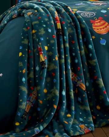 Catherine Lansfield Nutcracker Fleece Throw