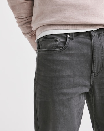 Union Straight Fit Stretch Jean