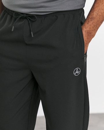 Active Woven Training Jogger