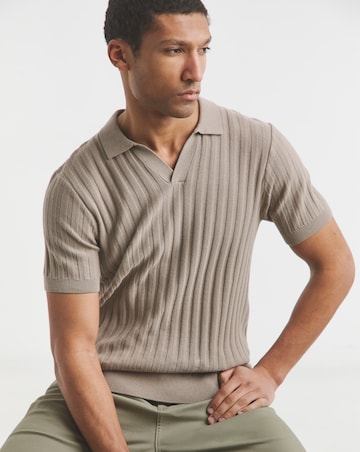 Textured Trophy Neck Tipped Knit Polo