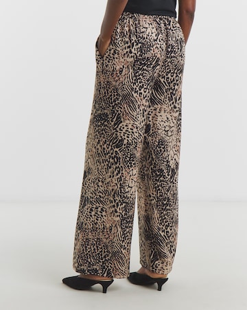 Animal Print Textured Wide Leg Trouser