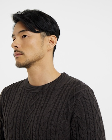 Lightweight Cable Crew Neck Jumper