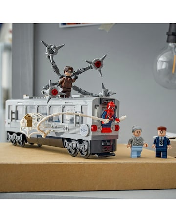 LEGO Marvel Spider-Man vs. Doc Ock Subway Train Scene, Super Hero Building 76321
