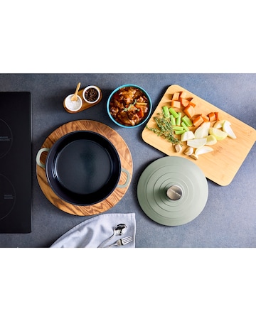 Morphy Richards Cast Aluminium 24cm Green Casserole Dish