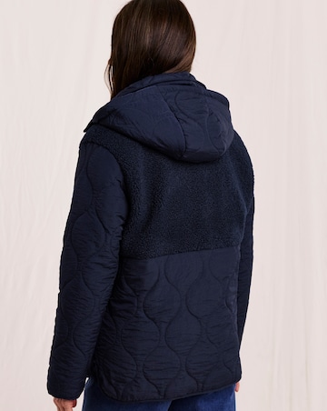 Julipa Borg Quilted Short Coat
