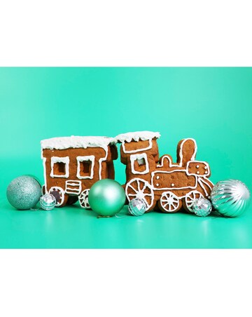 Treat Kitchen DIY Gingerbread Train