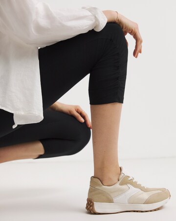 Black Cotton Ruched Hem Cropped Leggings