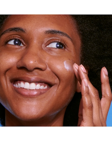 Peter Thomas Roth Water Drench Hyaluronic Cloud Rich Barrier Moisturizer