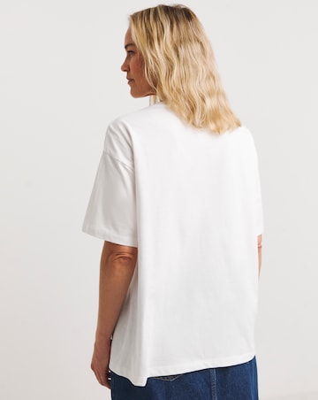 Lily Graphic T-Shirt