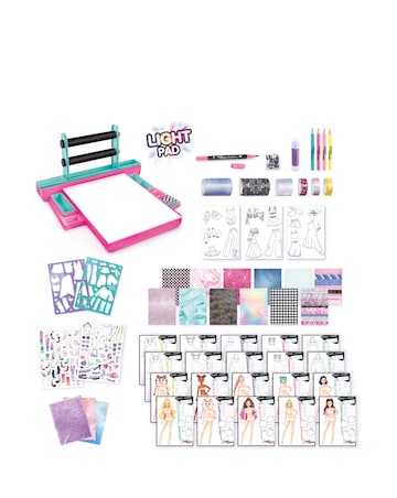 Style 4 Ever Fashion Designer Light Up Studio