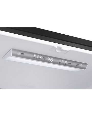 Hisense RQ758N4SWFE American Fridge Freezer