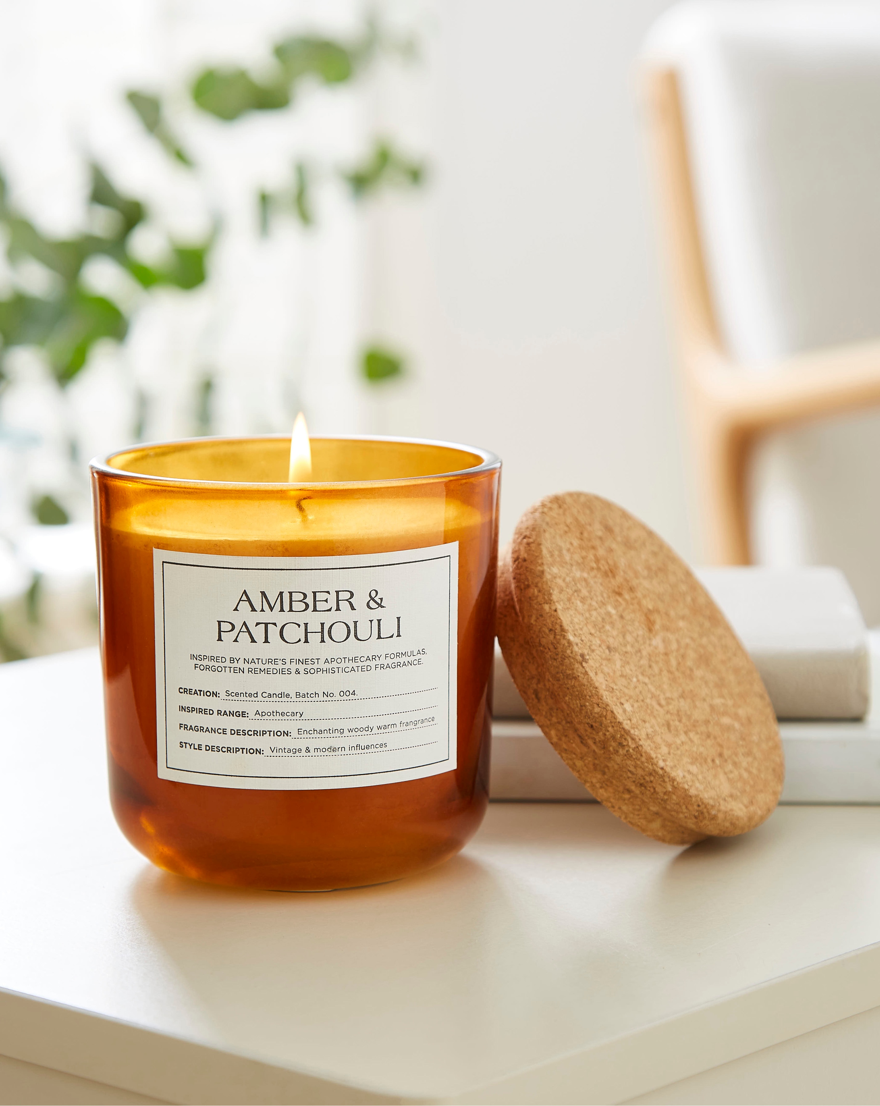 アロマグッズ ASTERISK CANDLE GLASS UG-060 Apothecary Amber & Patchouli Medium Glass Candle | JD Williams