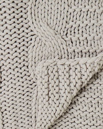 Chunky Knit Throw