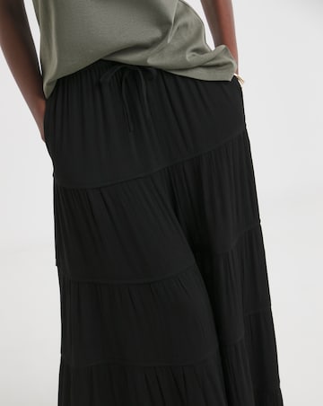 Black Crinkle Tiered Maxi Skirt