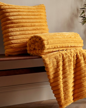 Catherine Lansfield Cosy Ribbed Throw