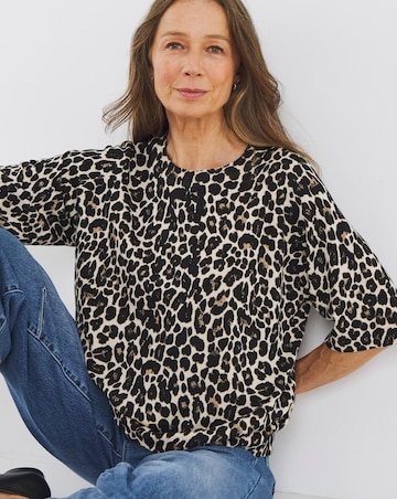 Animal Half Sleeve Raglan Knitted T-shirt