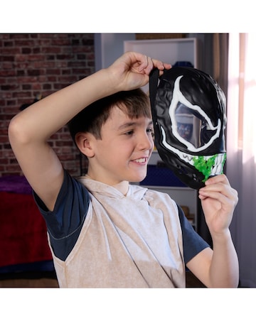 Marvel Spider-Man VenomVersus Venom Glow-In-The-Dark Mask, Super Hero Toys