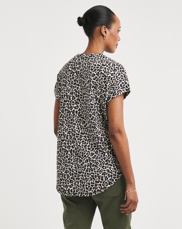 Leopard Print Short Sleeve Longline Top