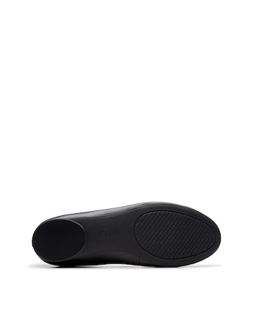 Clarks Loreleigh Rae Leather Ballet Pump Wide Fit