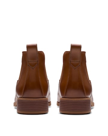 Clarks Havisham Leather Chelsea Boot Standard Fit