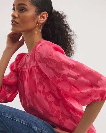 Rose Three Quarter Sleeve Jacquard Top