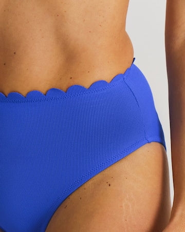 MAGISCULPT Scallop Edge High Waist Bikini Bottoms